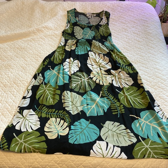 Croft & Borrow Monstera print midi dress, small EUC - Picture 4 of 11